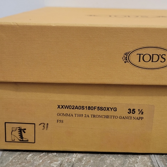 Tod's  tasseled leather ankle boots - Picture 14 of 15